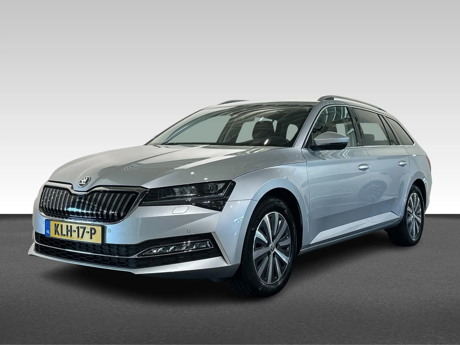 Škoda Superb (2025) — foto 1