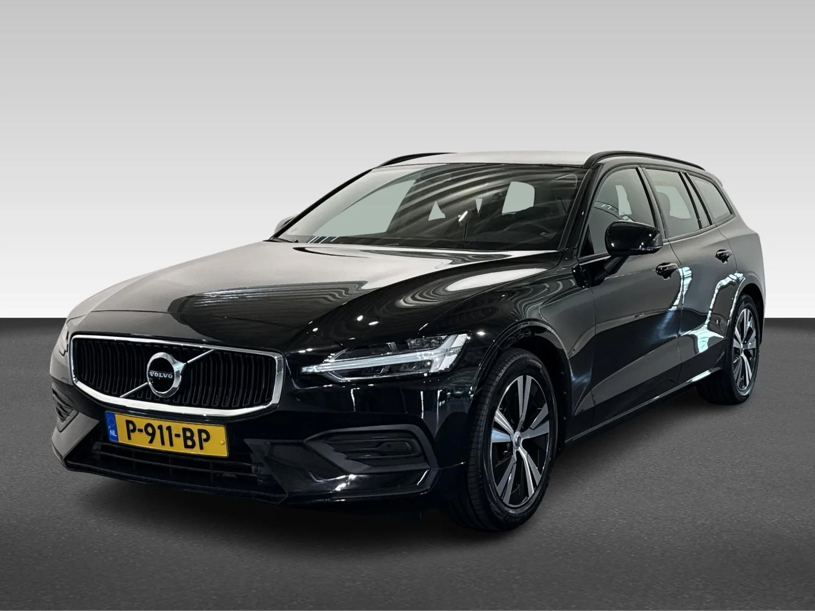 Volvo V60 (2022) — foto 1