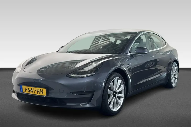 Tesla Model 3 (2020)