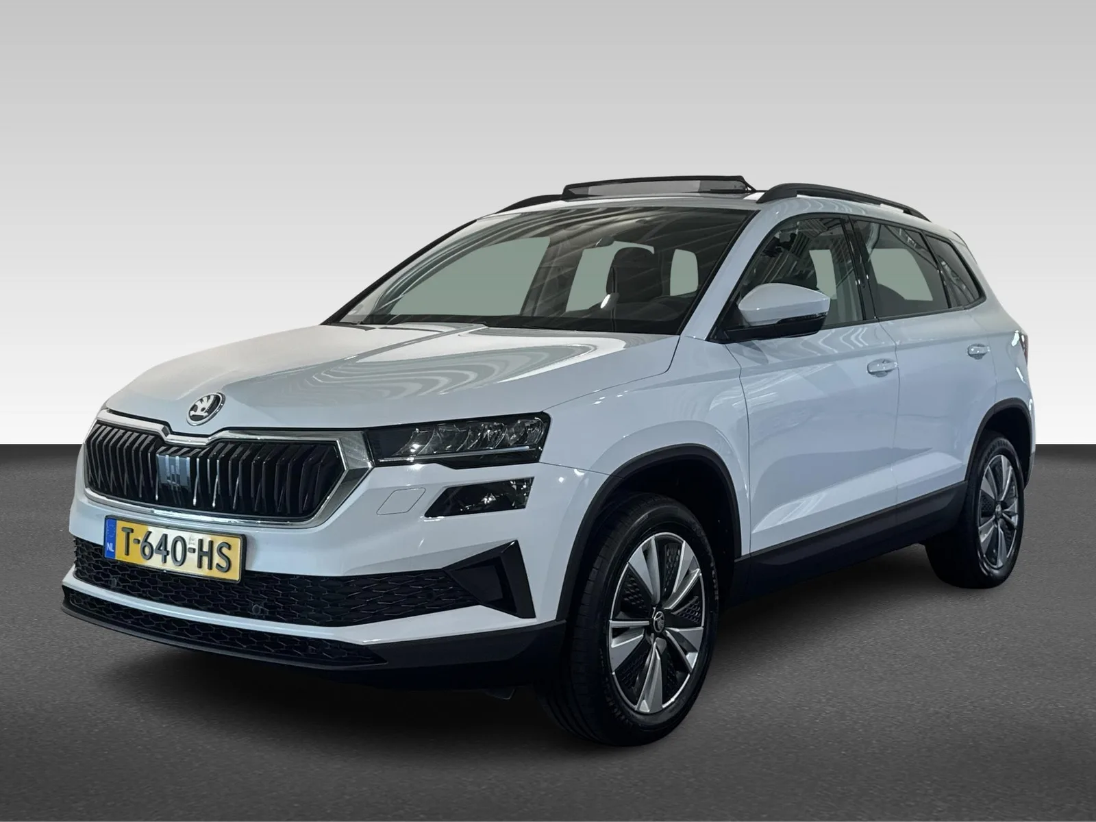 Škoda Karoq (2023) — foto 1