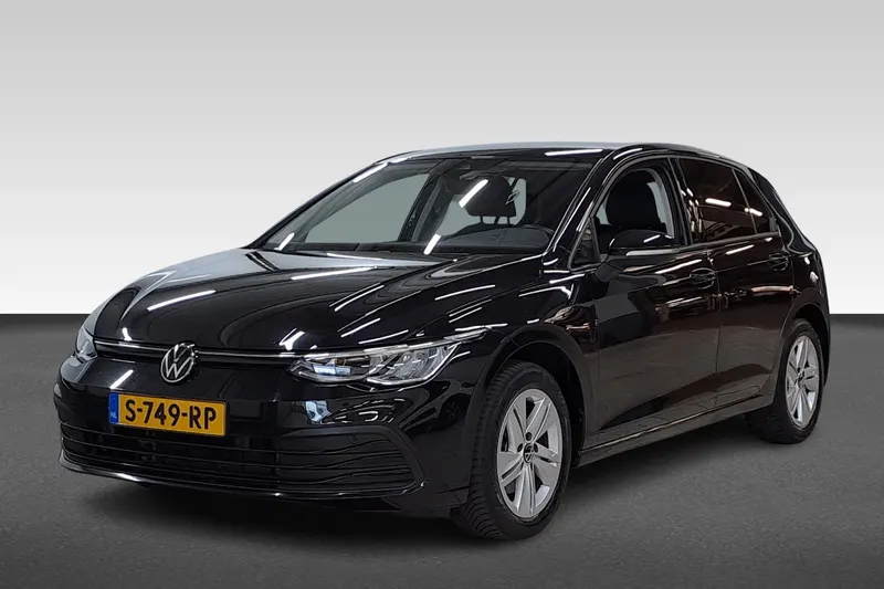 Volkswagen Golf (2023)