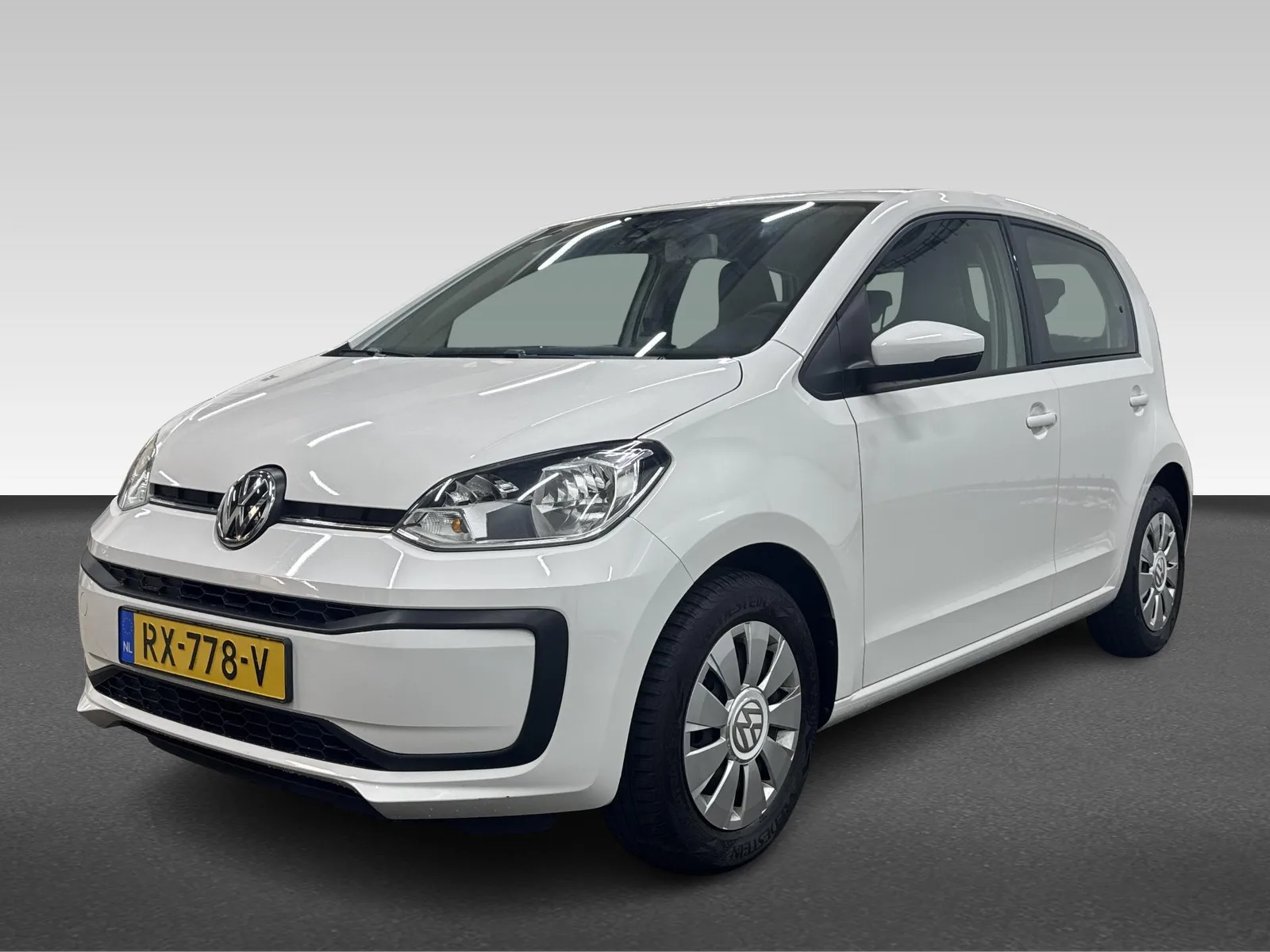 Volkswagen Up! (2018) — foto 1