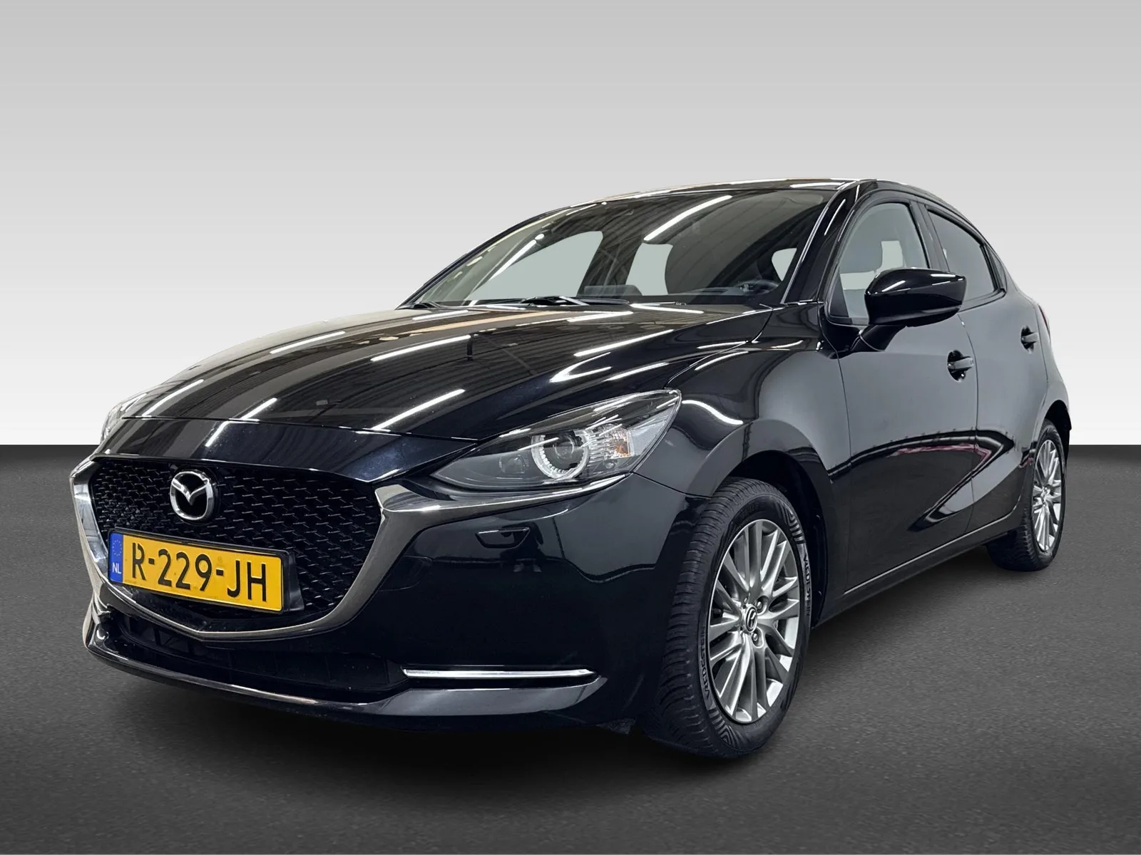 Mazda 2 (2022) — foto 1