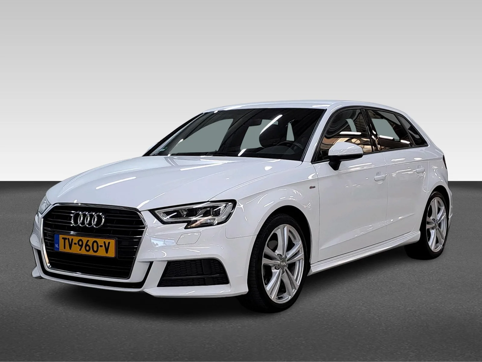 Audi A3 (2018) — foto 1