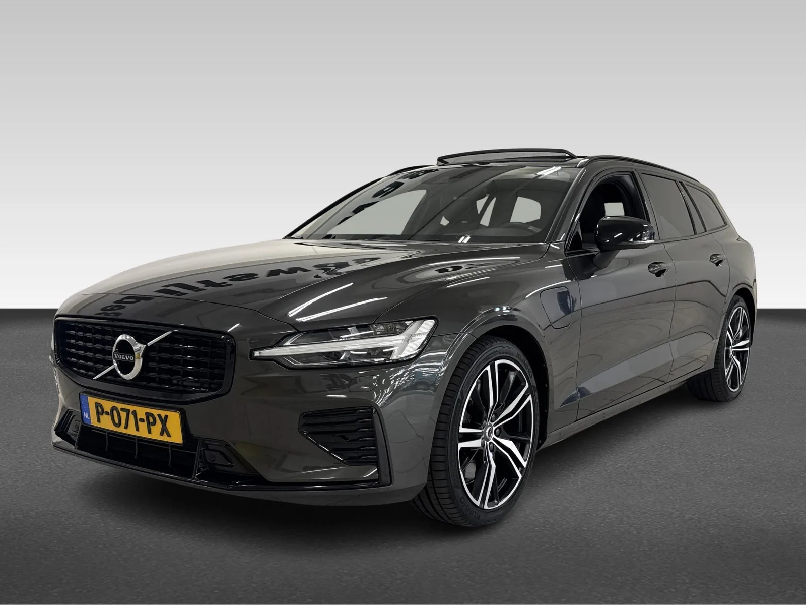 Volvo V60 (2022) — foto 1