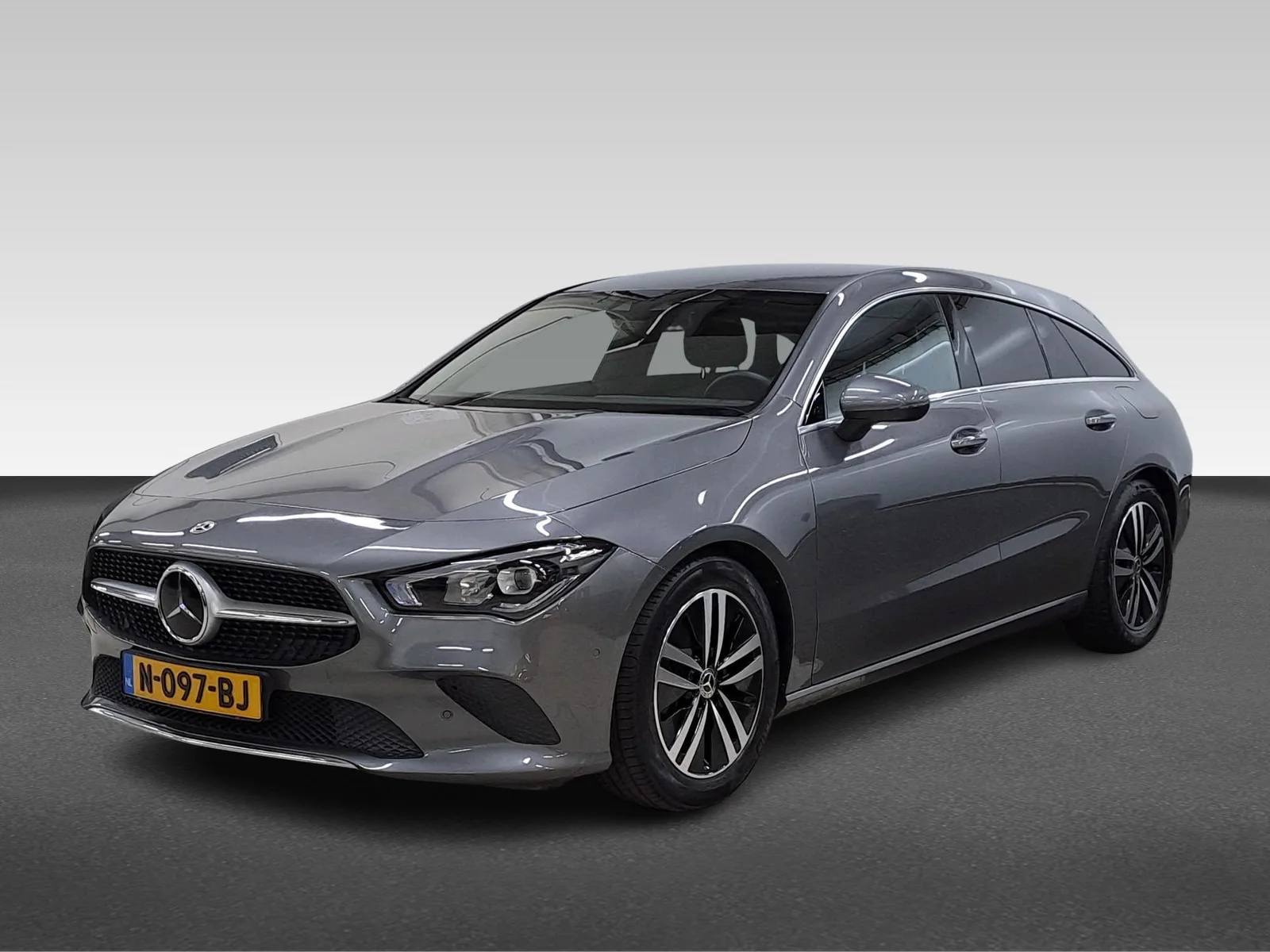 Mercedes-Benz CLA-Klasse (2021) — foto 1