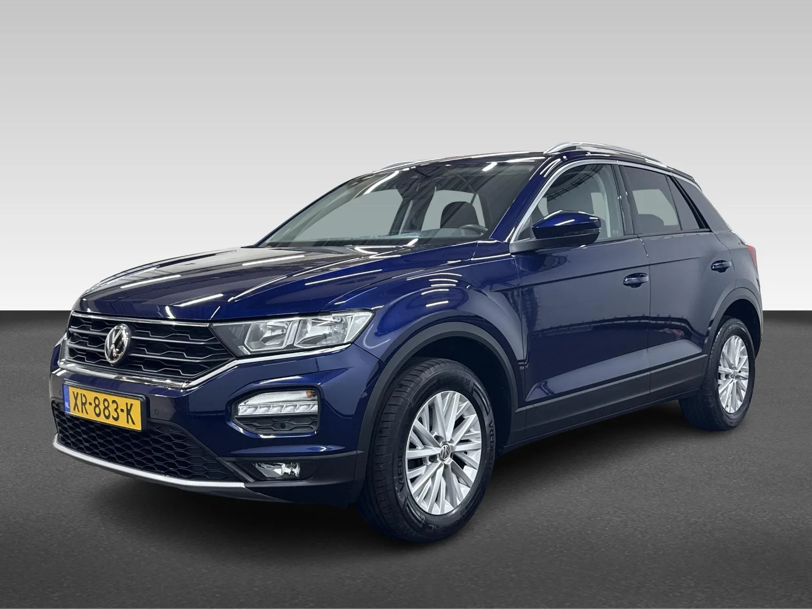 Volkswagen T-Roc (2019) — foto 1