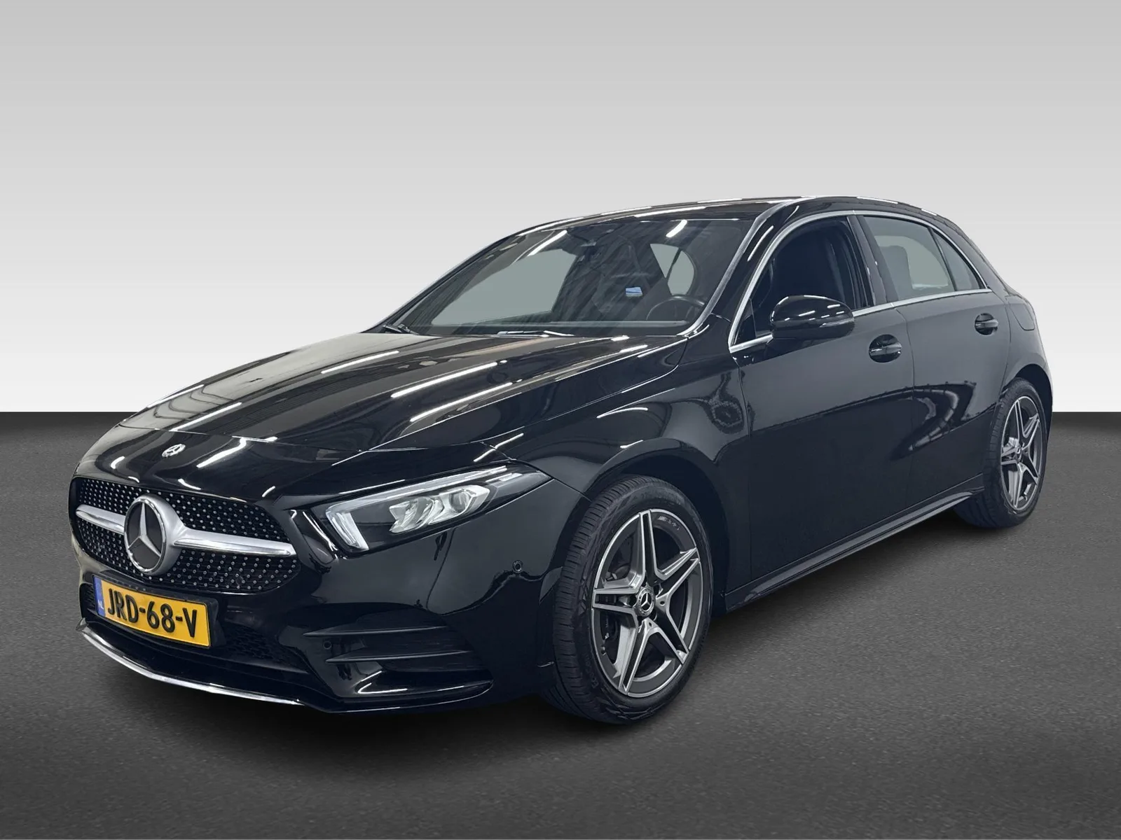 Mercedes-Benz A-Klasse (2020) — foto 1