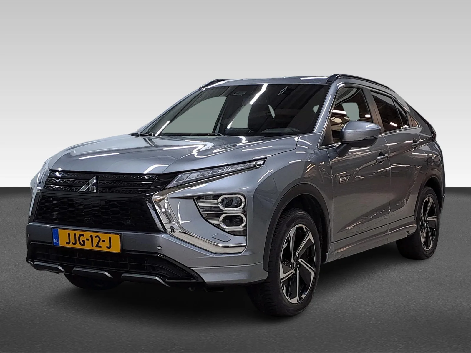 Mitsubishi Eclipse Cross (2023) — foto 1
