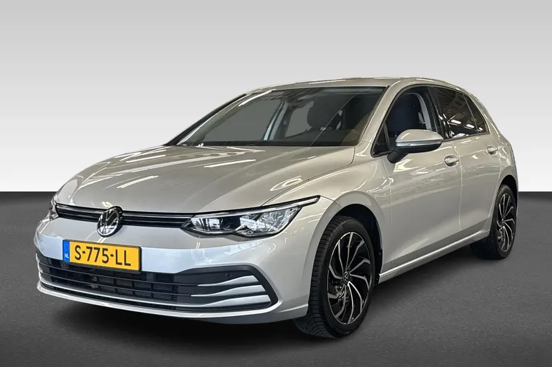 Volkswagen Golf (2023)