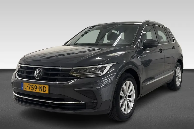 Volkswagen Tiguan (2021)