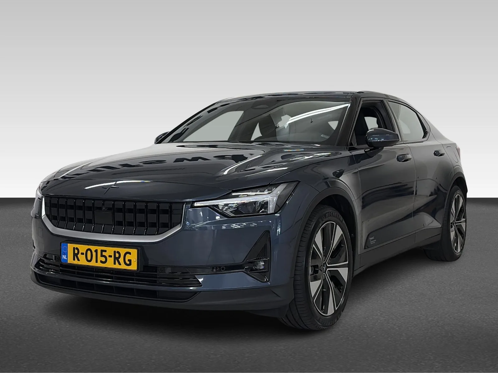 Polestar 2 (2022) — foto 1