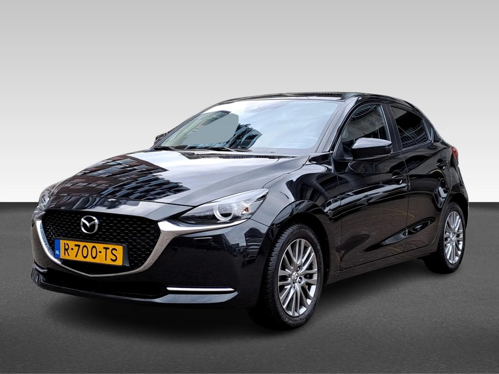 Mazda 2 (2022) — foto 1