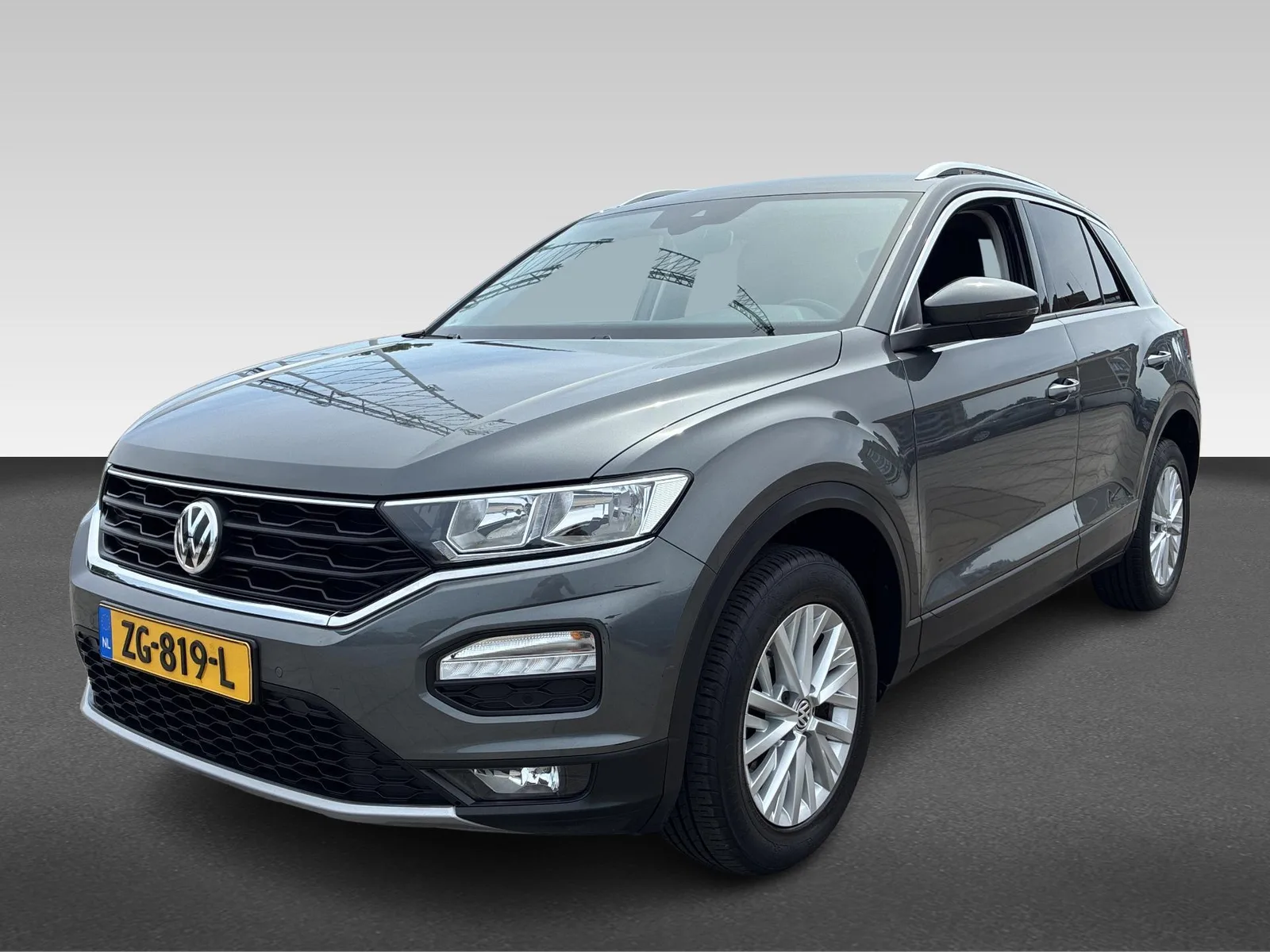 Volkswagen T-Roc (2019) — foto 1