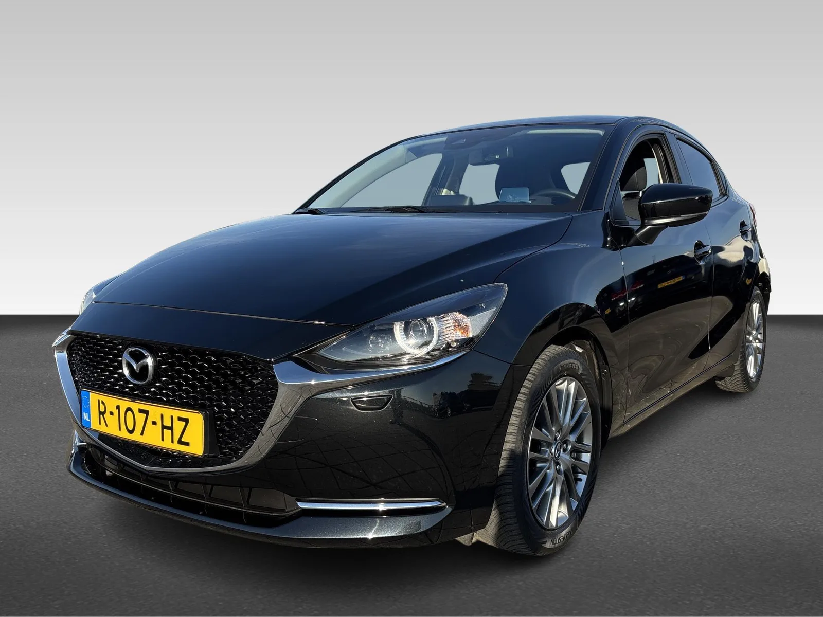 Mazda 2 (2022) — foto 1