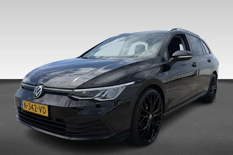 Volkswagen Golf (2022)