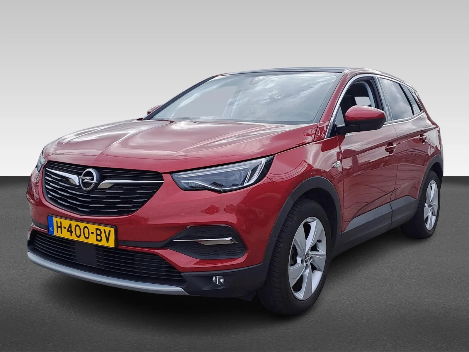 Opel Grandland X (2019) — foto 1