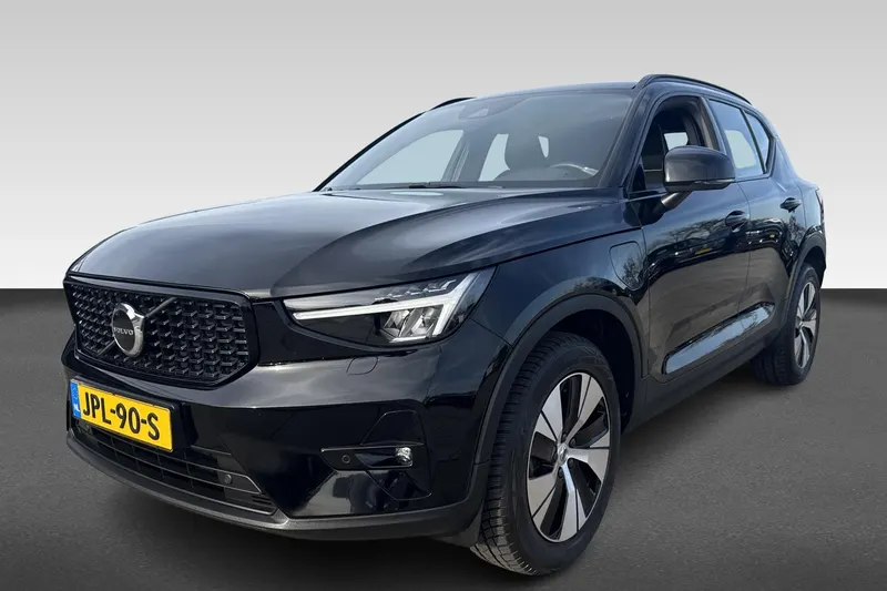 Volvo XC40 (2022)