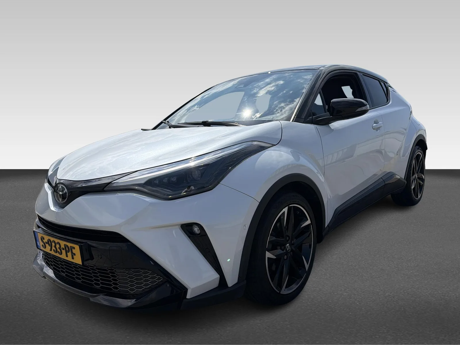 Toyota C-HR (2022) — foto 1