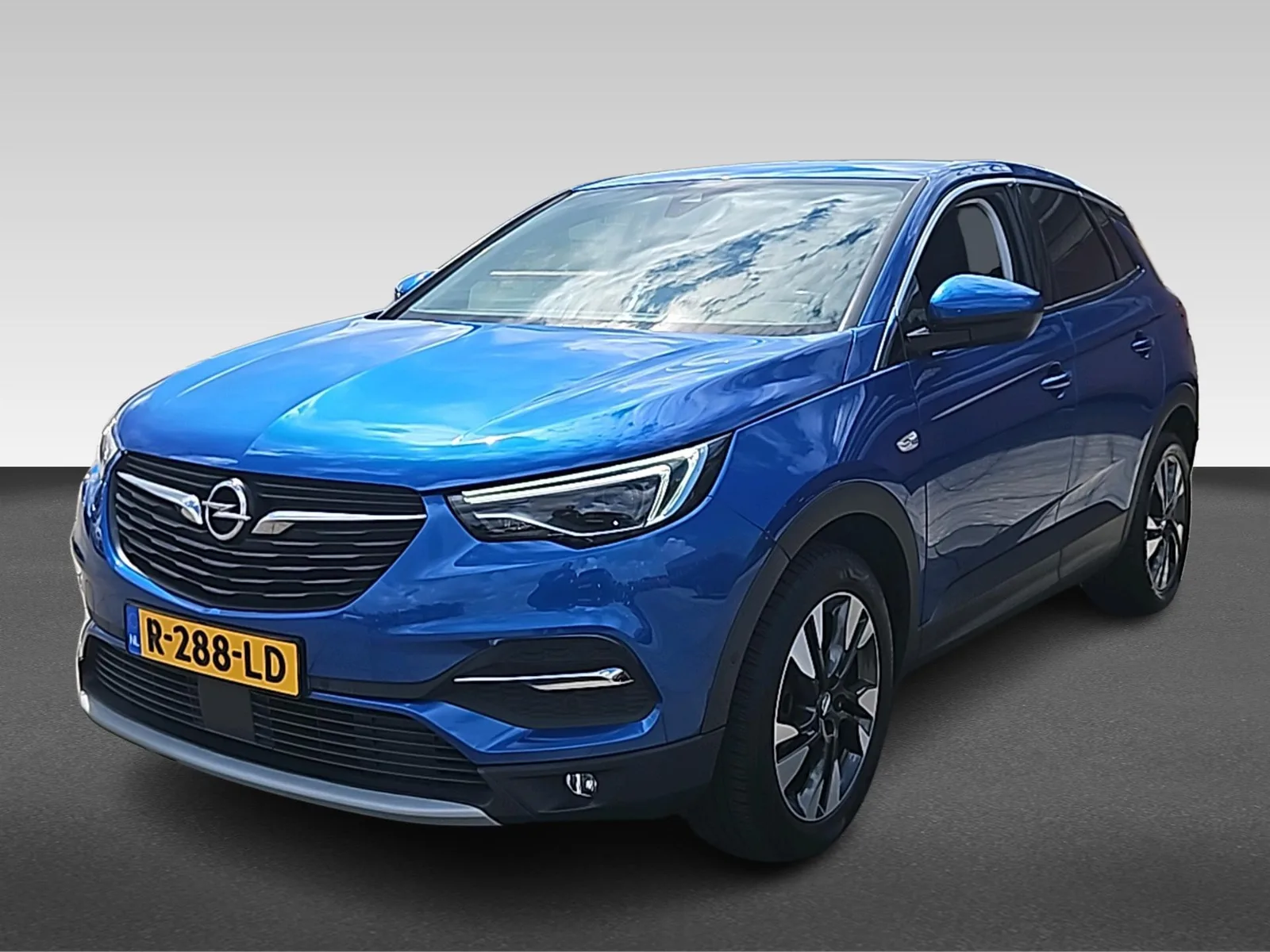 Opel Grandland X (2018) — foto 1