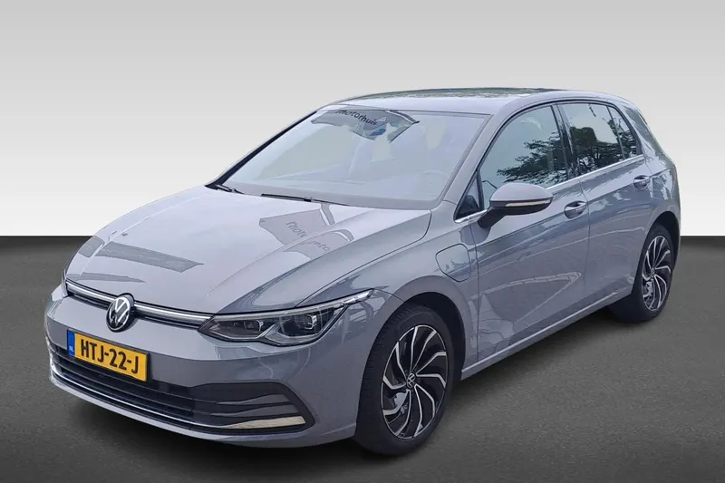 Volkswagen Golf (2022)