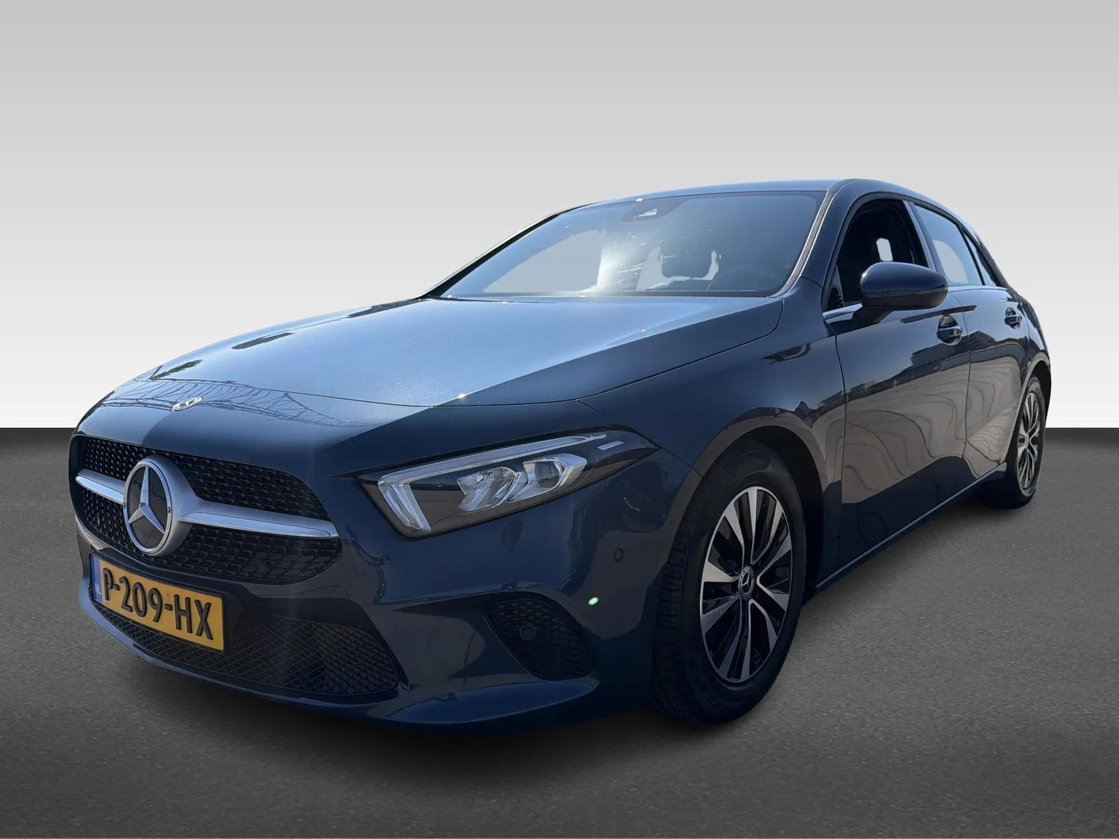 Mercedes-Benz A-Klasse (2022) — foto 1
