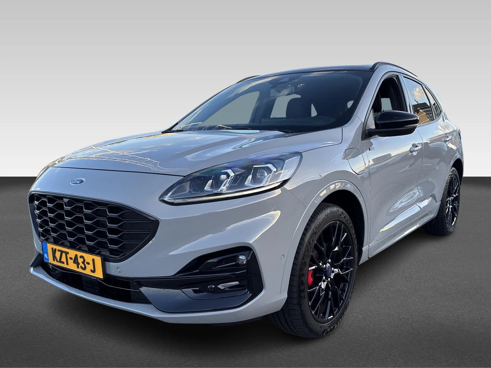 Ford Kuga (2023) — foto 1