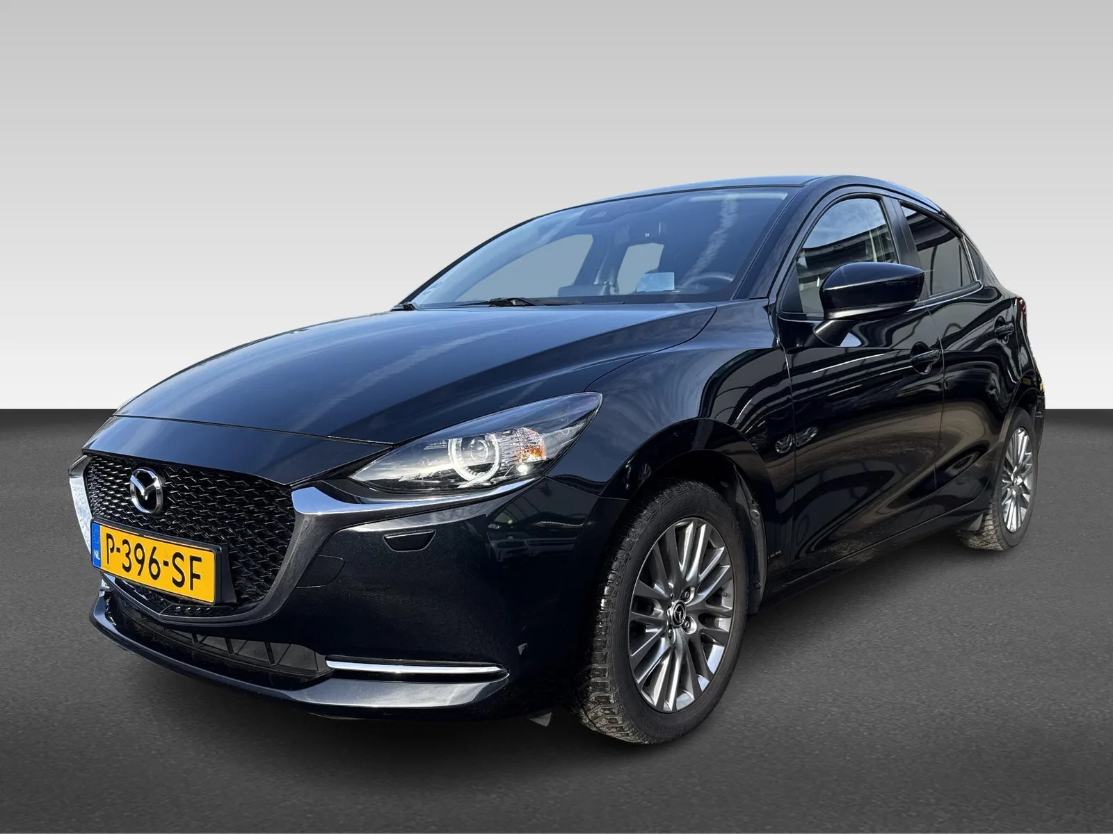 Mazda 2 (2022) — foto 1
