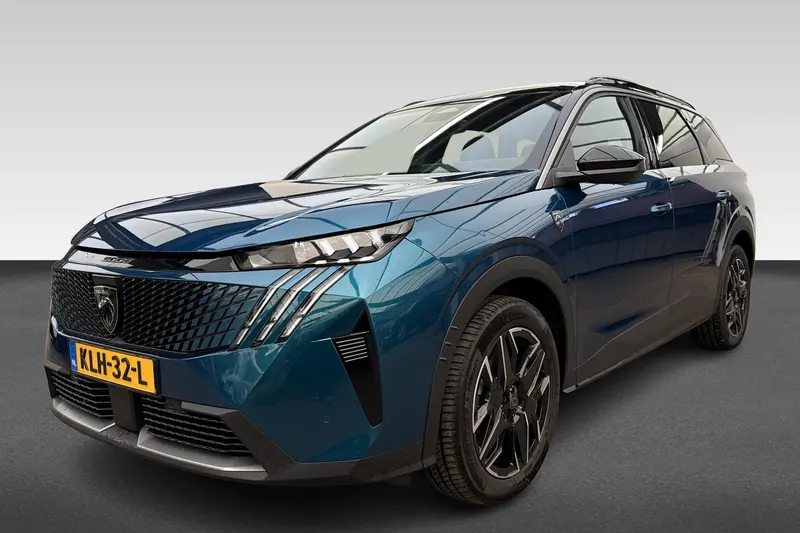 Peugeot 5008 (2025)