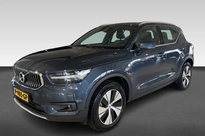 Volvo XC40 (2022)