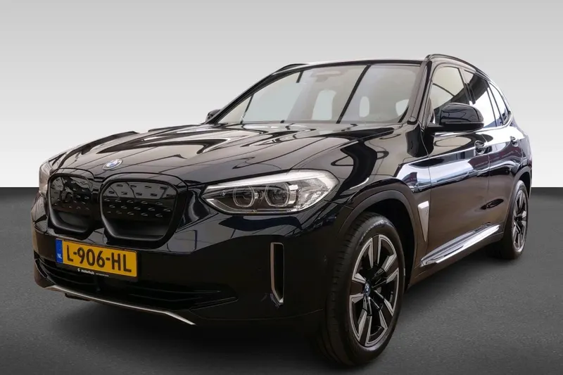 BMW iX3 (2021)