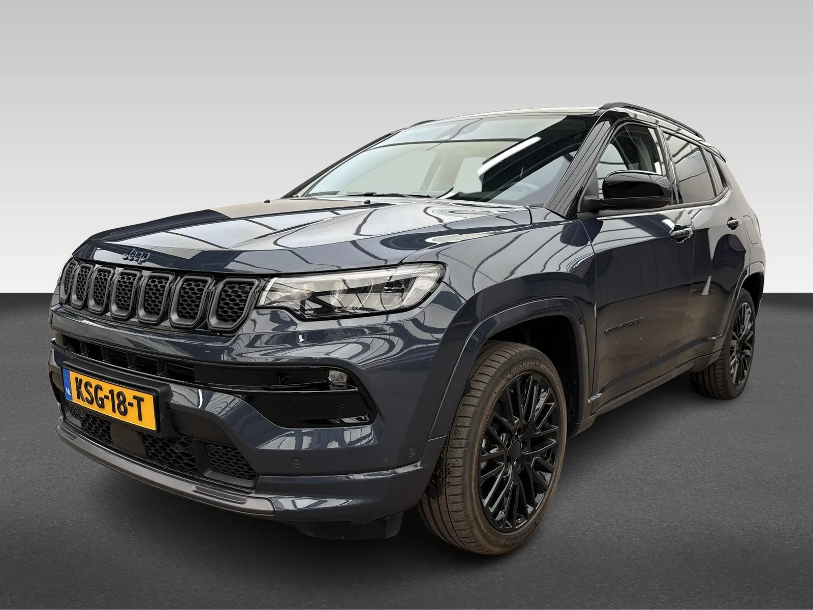 Jeep Compass (2022) — foto 1