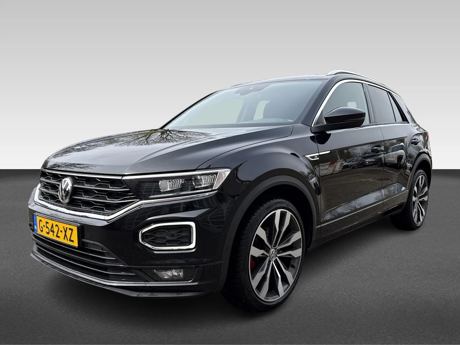 Volkswagen T-Roc (2020) — foto 1