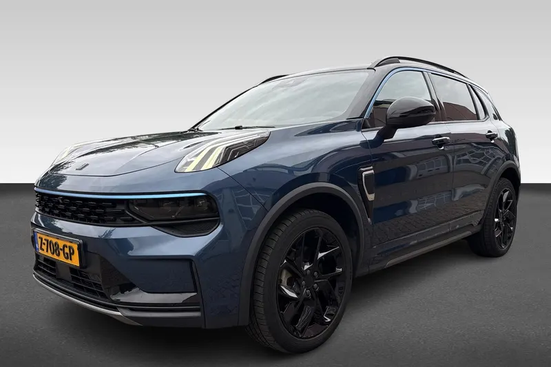 Lynk & Co 01 (2024)