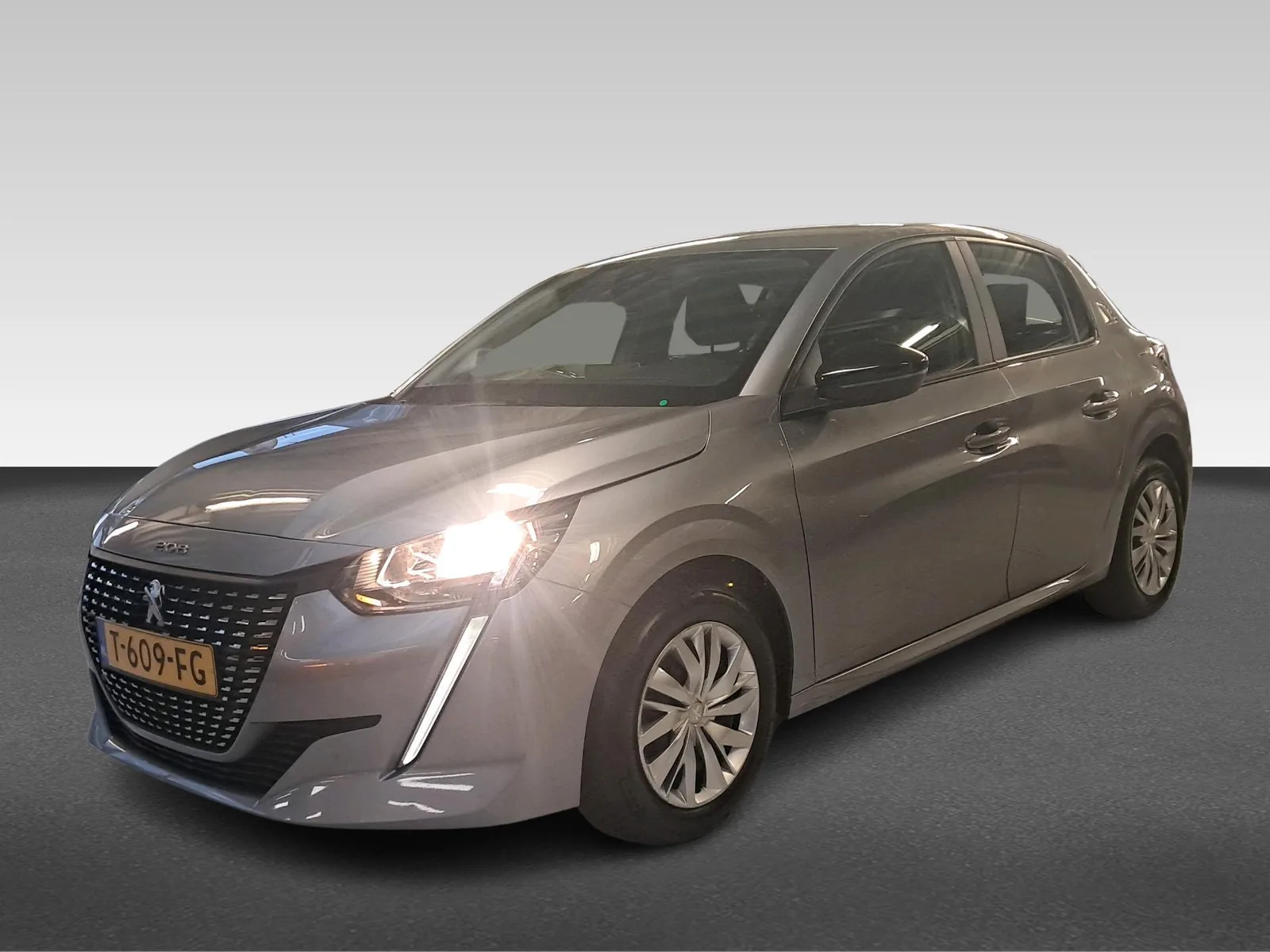 Peugeot 208 (2023) — foto 1