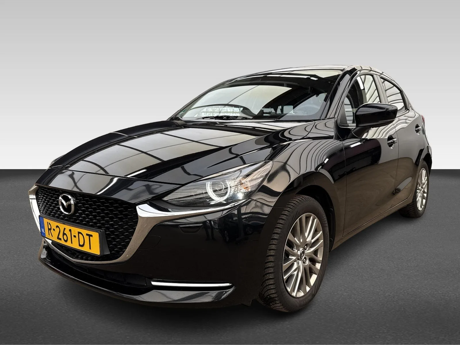 Mazda 2 (2022) — foto 1