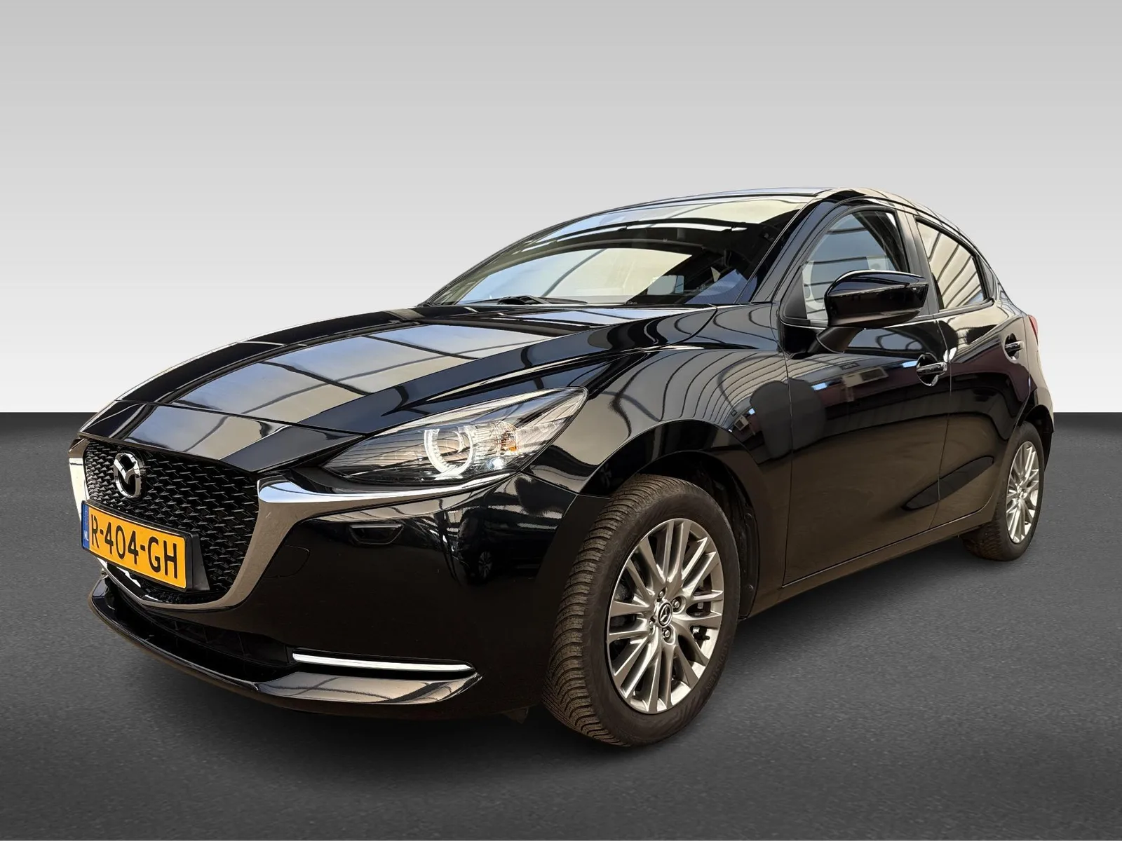 Mazda 2 (2022) — foto 1