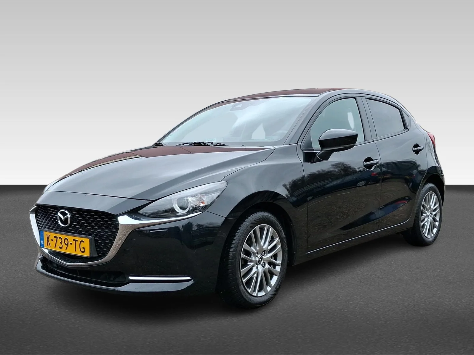 Mazda 2 (2021) — foto 1