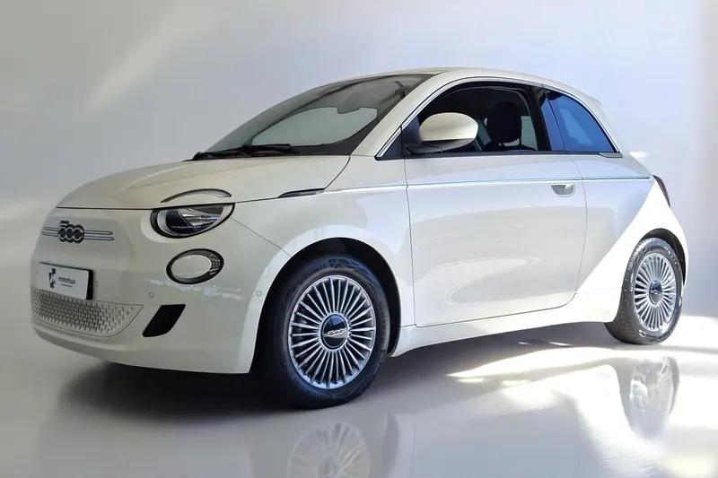 Fiat 500e (2025)