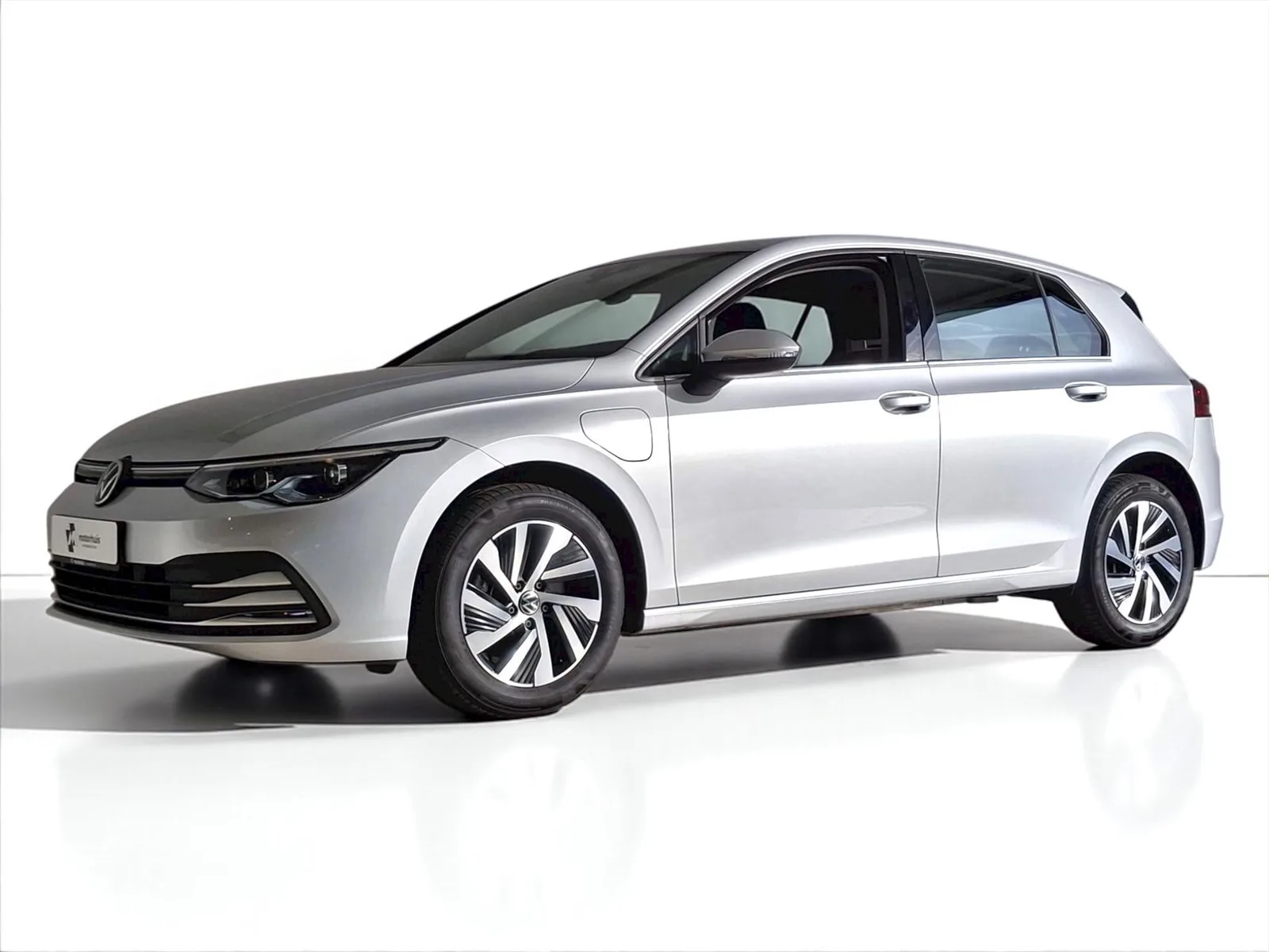 Volkswagen Golf (2022) — foto 1