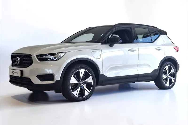 Volvo XC40 (2022)