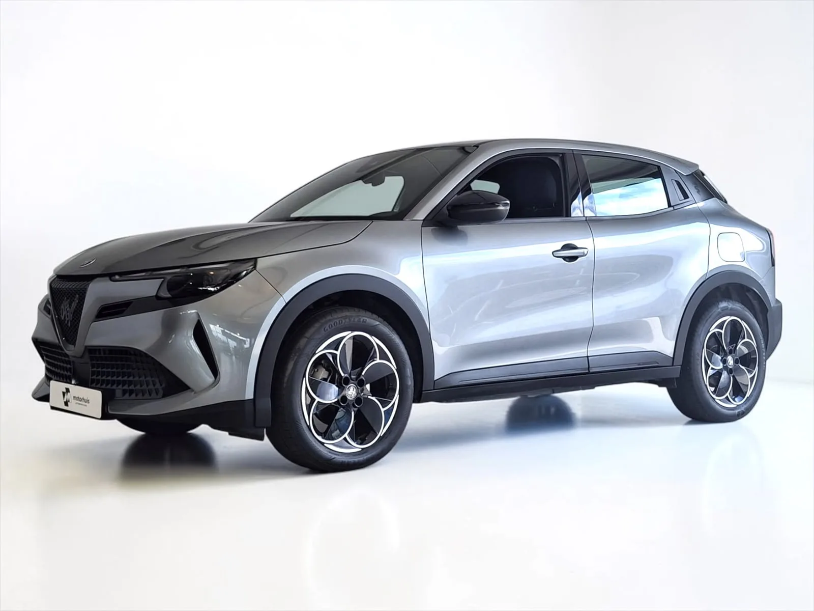 Alfa Romeo Junior (2025) — foto 1