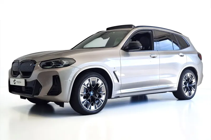 BMW iX3 (2022)