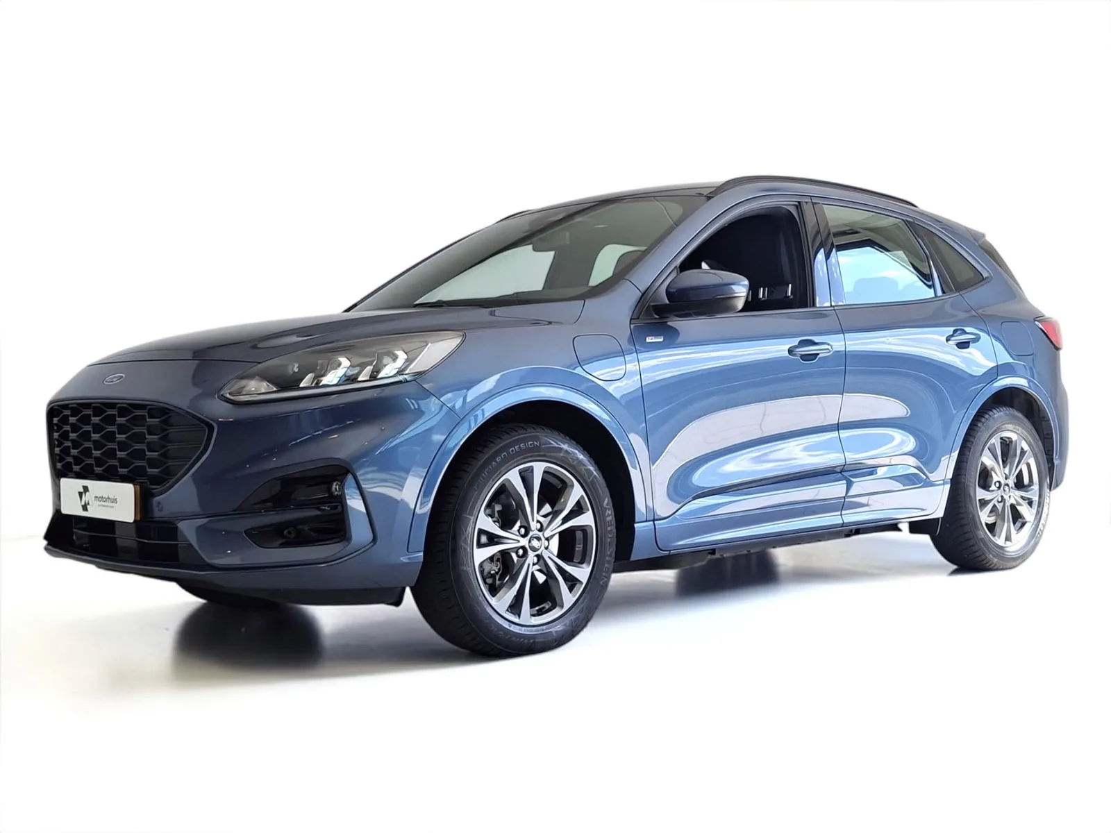 Ford Kuga (2021) — foto 1