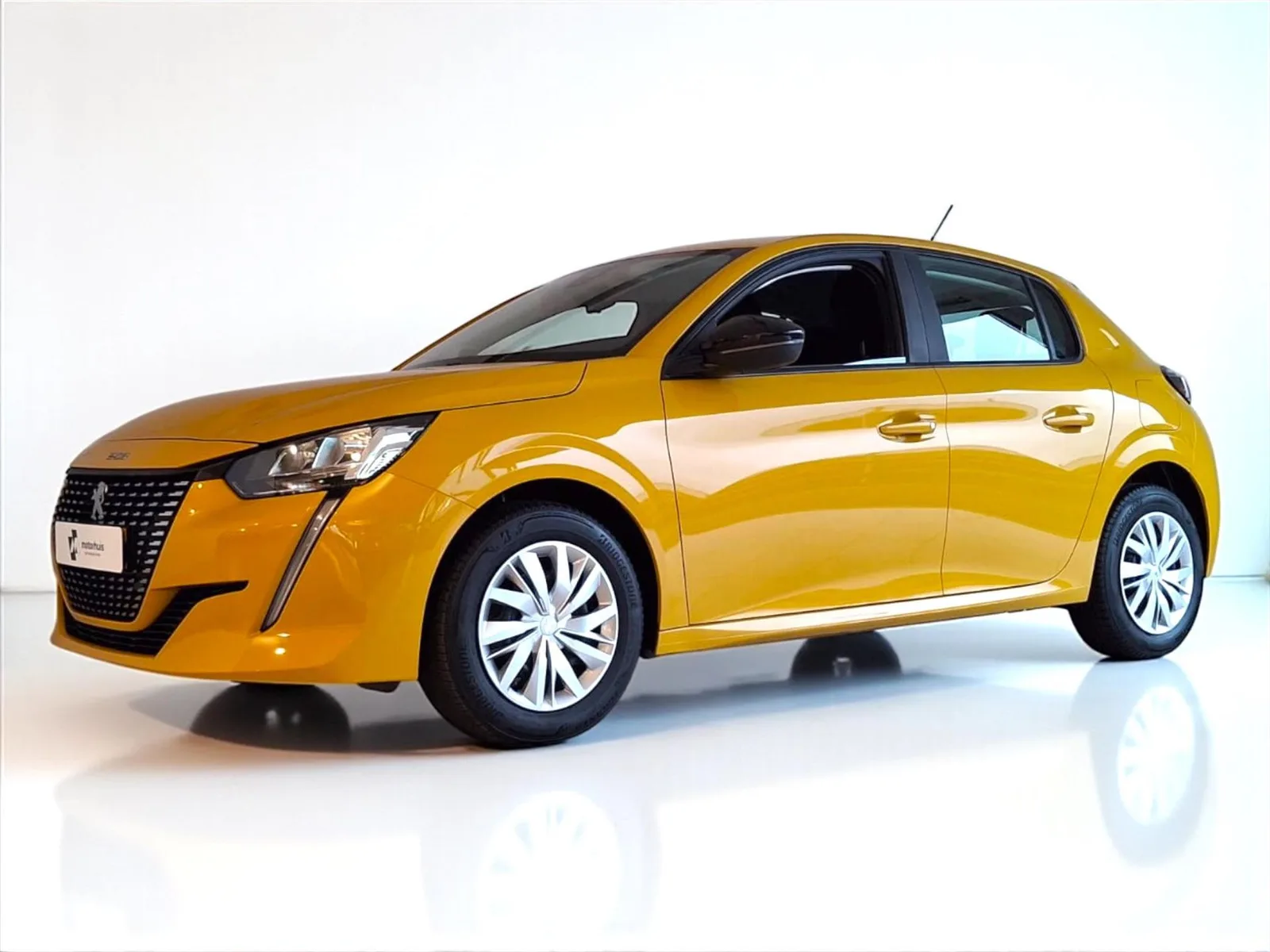 Peugeot 208 (2022) — foto 1