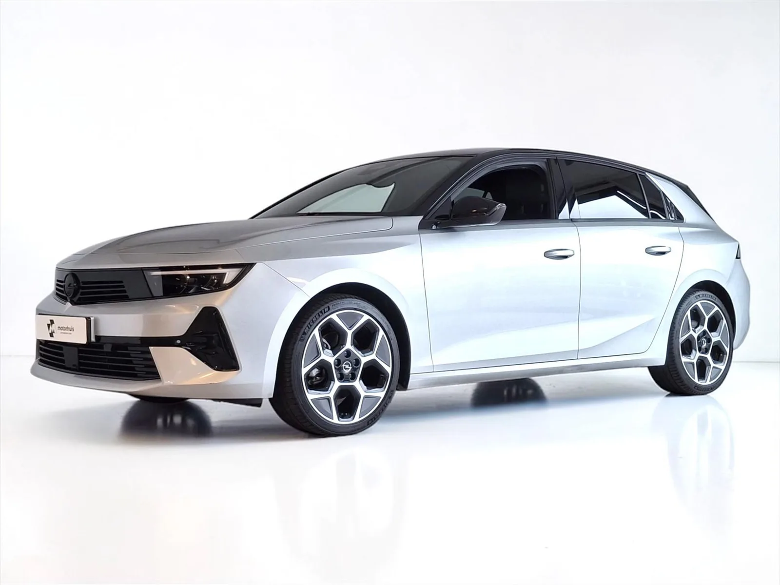 Opel Astra (2025) — foto 1