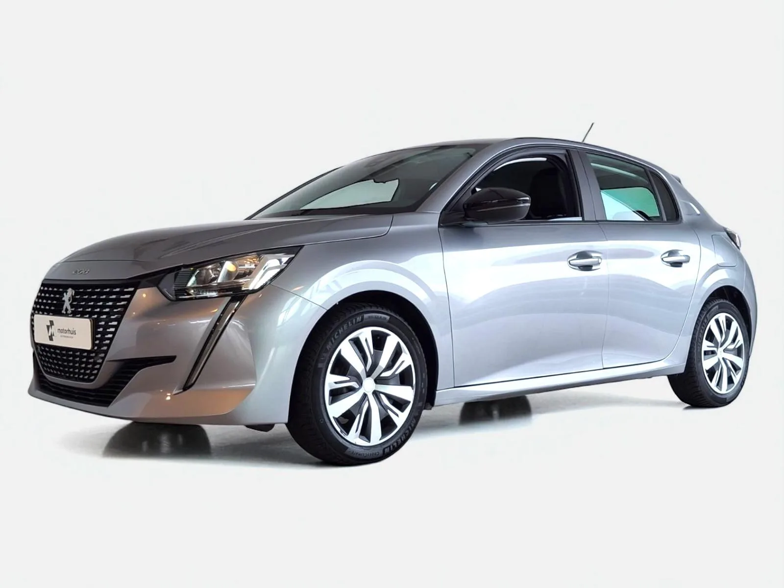 Peugeot 208 (2023) — foto 1