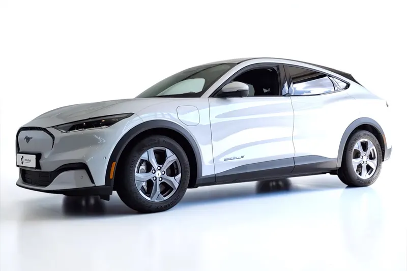 Ford Mustang Mach-E (2022)