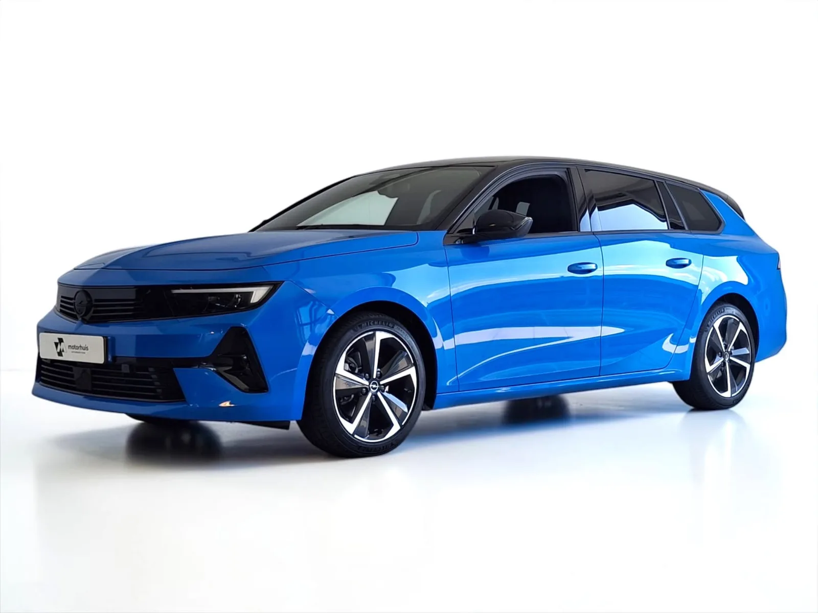 Opel Astra (2025) — foto 1
