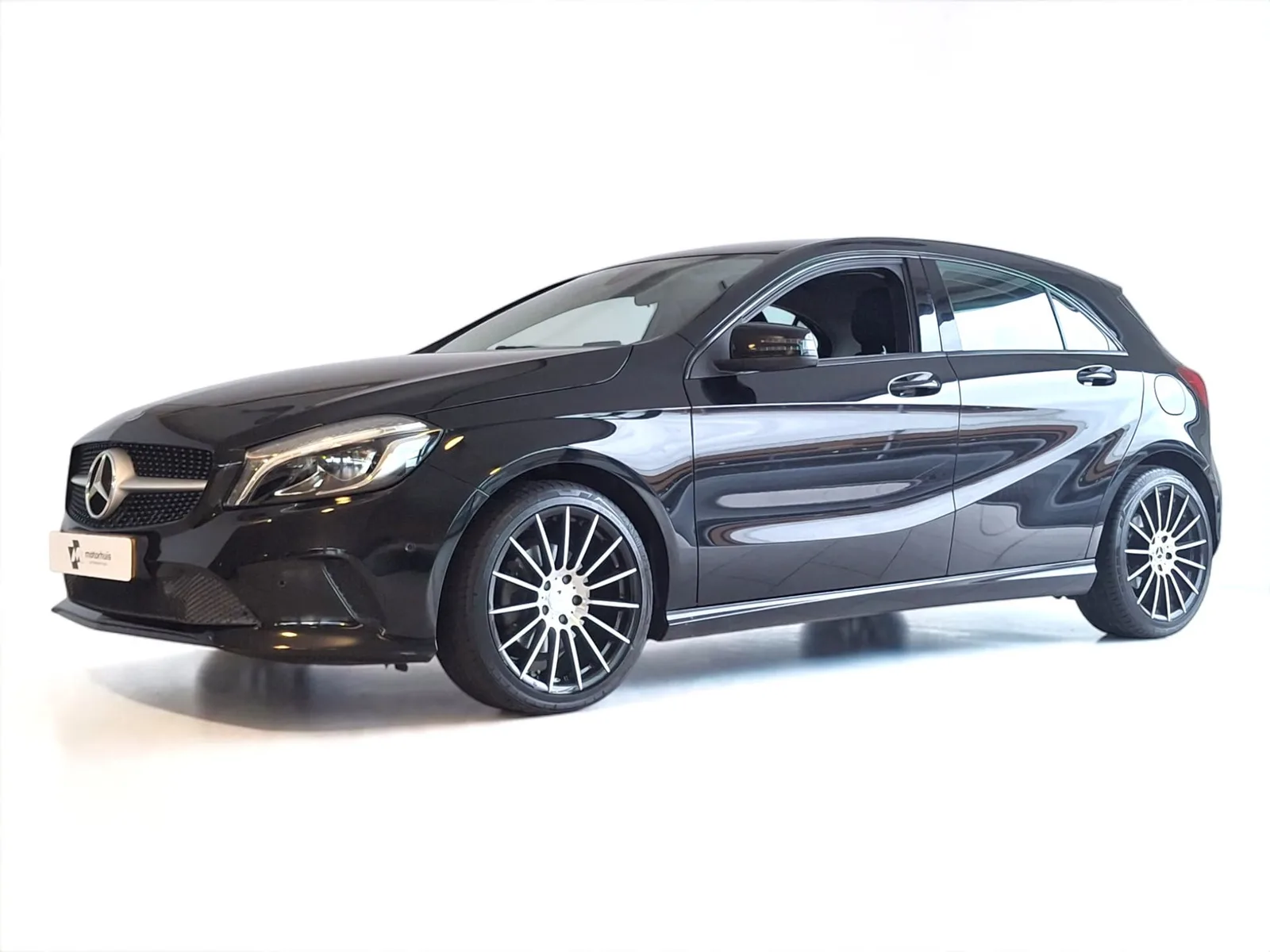 Mercedes-Benz A-Klasse (2015) — foto 1